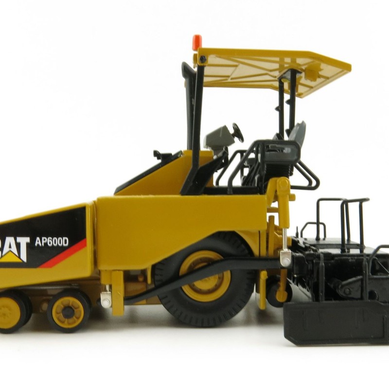 Norscot 55260 Caterpillar Cat AP600D Asphalt Paver with Canopy Scale 1:50
