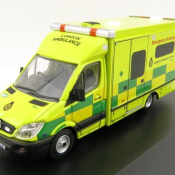 OXFORD 76MA002 Mercedes Benz Sprinter Ambulance London 1:76 Scale