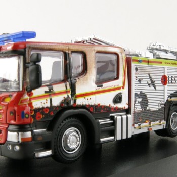 OXFORD 76SFE011 Scania RHD Humberside Fire and Rescue Pump Ladder -  Lest we forget - 1:76 Scale