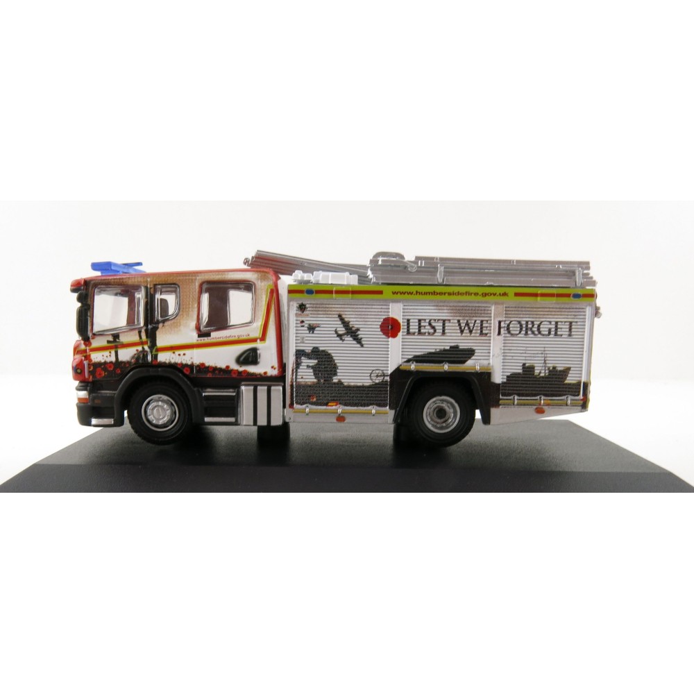 OXFORD 76SFE011 Scania RHD Humberside Fire and Rescue Pump Ladder -  Lest we forget - 1:76 Scale