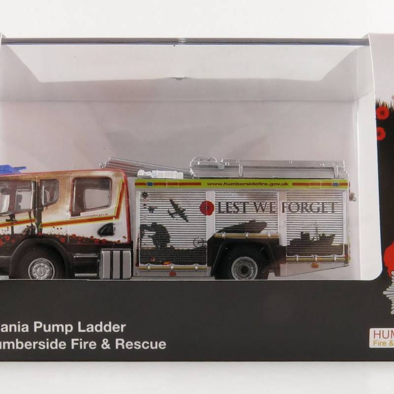 OXFORD 76SFE011 Scania RHD Humberside Fire and Rescue Pump Ladder -  Lest we forget - 1:76 Scale