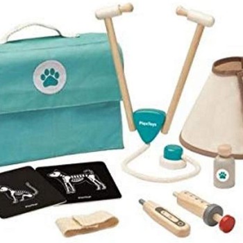 Plan Toys 3490 -  Vet Set