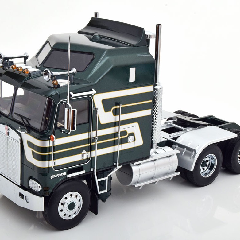 Road Kings RK180143 - 1976 Kenworth K100 Aerodyne Green Metallic / Silver - Scale 1:18