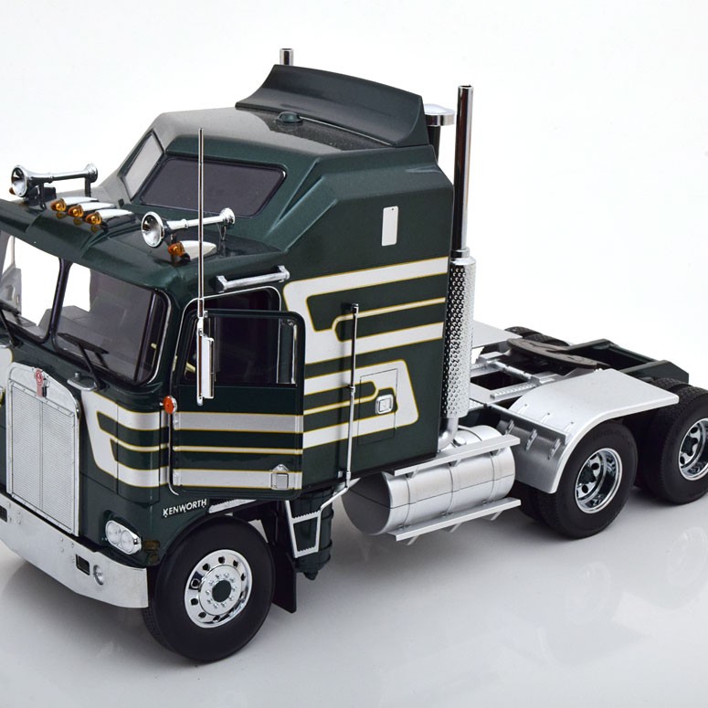 Road Kings RK180143 - 1976 Kenworth K100 Aerodyne Green Metallic / Silver - Scale 1:18