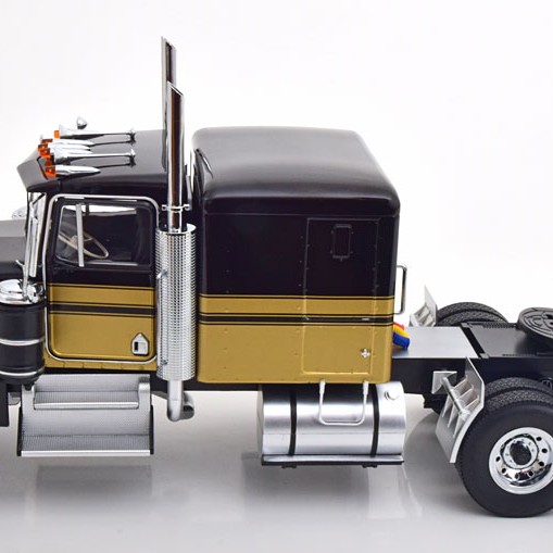 Road Kings RK180121 - Kenworth W900 6x4 Truck Black / Gold - Smokey & The Bandit - Scale 1:18