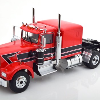 Road Kings RK180122 - Kenworth W900 Truck Red / Black - Scale 1:18