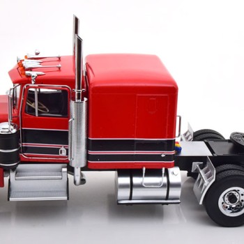 Road Kings RK180122 - Kenworth W900 Truck Red / Black - Scale 1:18