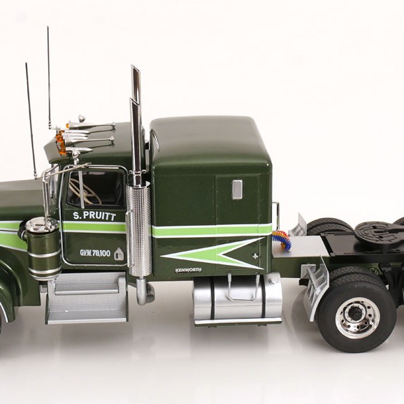 Road Kings RK180126 - Kenworth W900 6x4 Prime Mover S Pruitt Movin' On TV Series - Scale 1:18