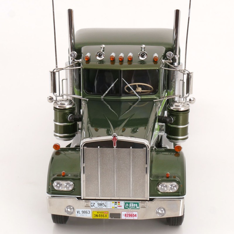 Road Kings RK180126 - Kenworth W900 6x4 Prime Mover S Pruitt Movin' On TV Series - Scale 1:18