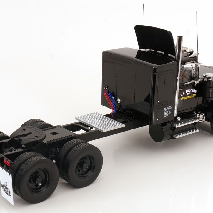 Road Kings RK180171 - Mack RL 700L 6x4 Prime Mover R.D. Trucking Rubber Ducky Movie Convoy - Scale 1:18