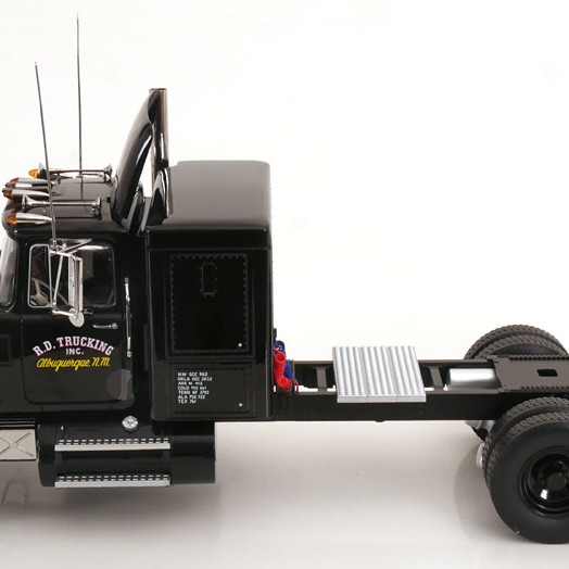 Road Kings RK180171 - Mack RL 700L 6x4 Prime Mover R.D. Trucking Rubber Ducky Movie Convoy - Scale 1:18
