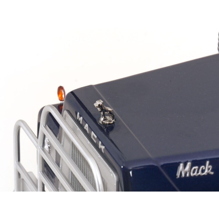 Road Kings RK180172 - 1974 Mack RL 700L 6x4 Prime Mover Blue Metallic - Scale 1:18