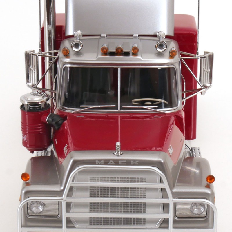 Road Kings RK180173 - 1974 Mack RL 700L 6x4 Prime Mover Red Metallic Silver - Scale 1:18