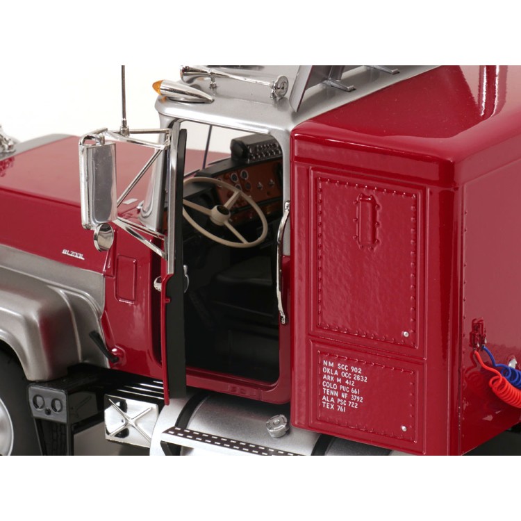 Road Kings RK180173 - 1974 Mack RL 700L 6x4 Prime Mover Red Metallic Silver - Scale 1:18