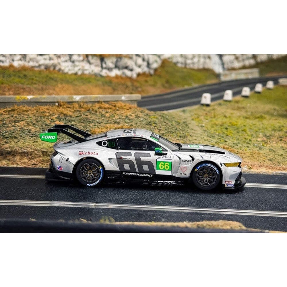 Scalextric C4662 Ford Mustang GT3 24hrs of Daytona 2025 Gradient Racing Slot Car 1:32 Scale