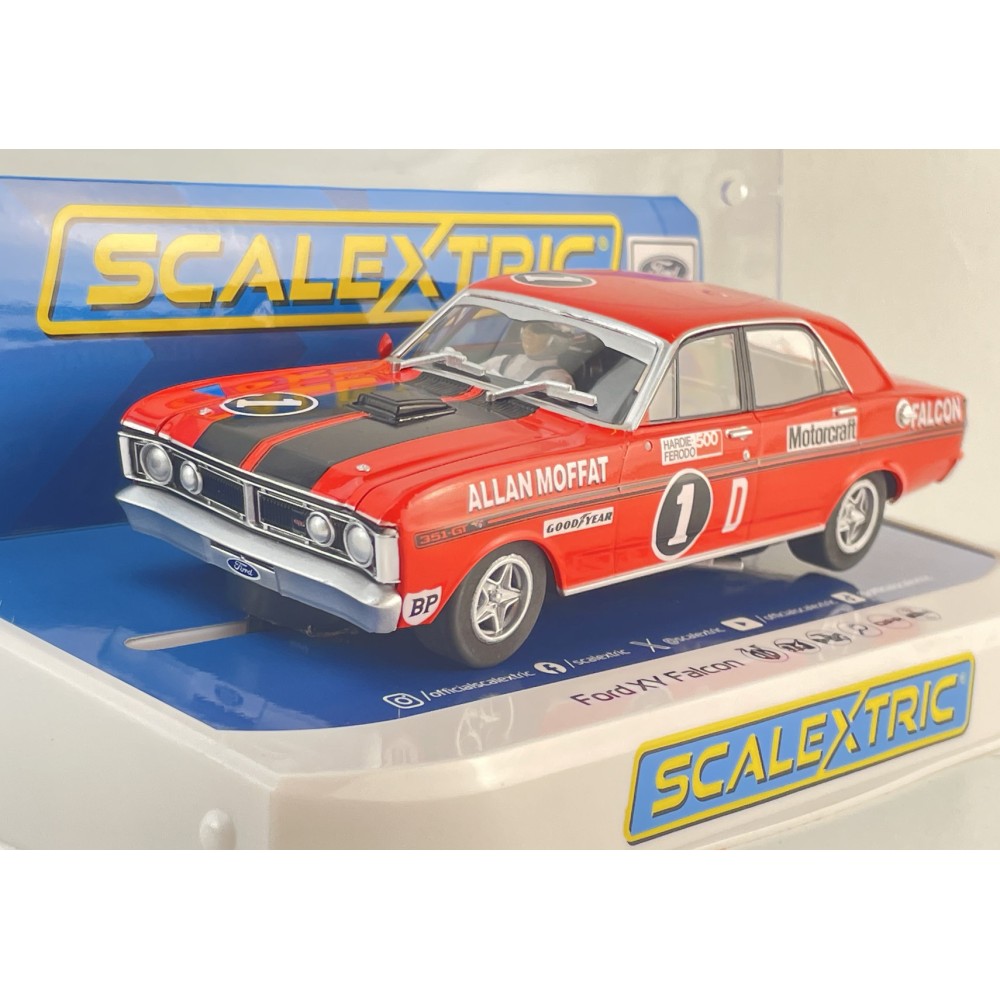 Scalextric C4702F Ford XY Falcon GT-HO Phase III 1975 Bathurst Alan Moffat No 1 Slot Car 1:32 Scale