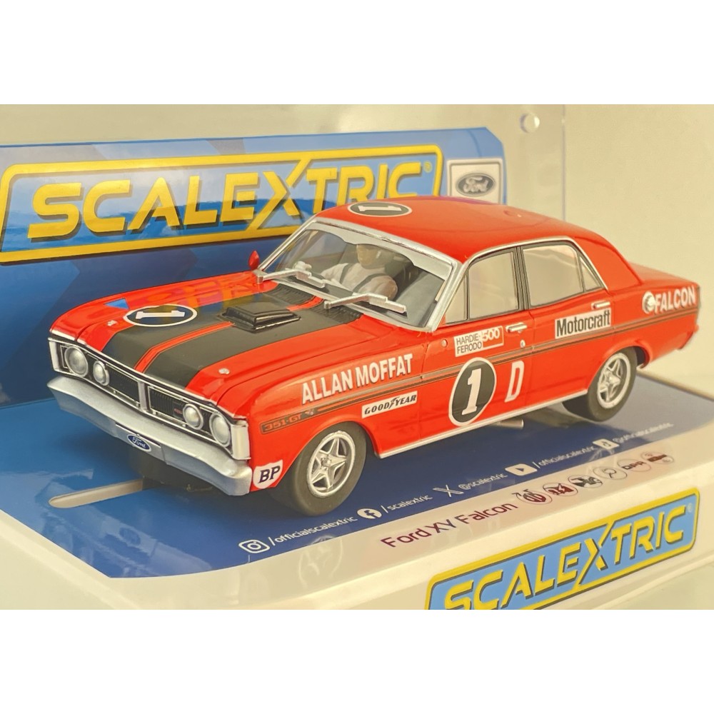 Scalextric C4702F Ford XY Falcon GT-HO Phase III 1975 Bathurst Alan Moffat No 1 Slot Car 1:32 Scale