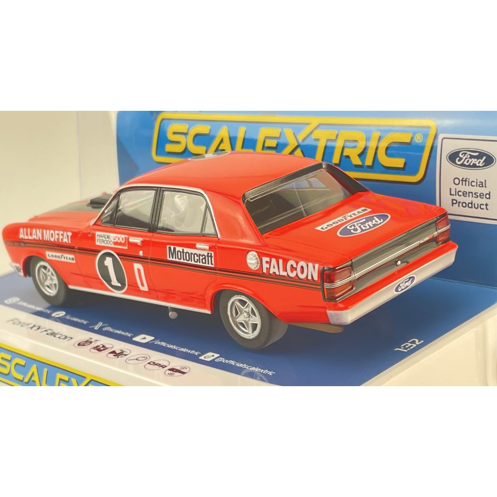 Scalextric C4702F Ford XY Falcon GT-HO Phase III 1975 Bathurst Alan Moffat No 1 Slot Car 1:32 Scale