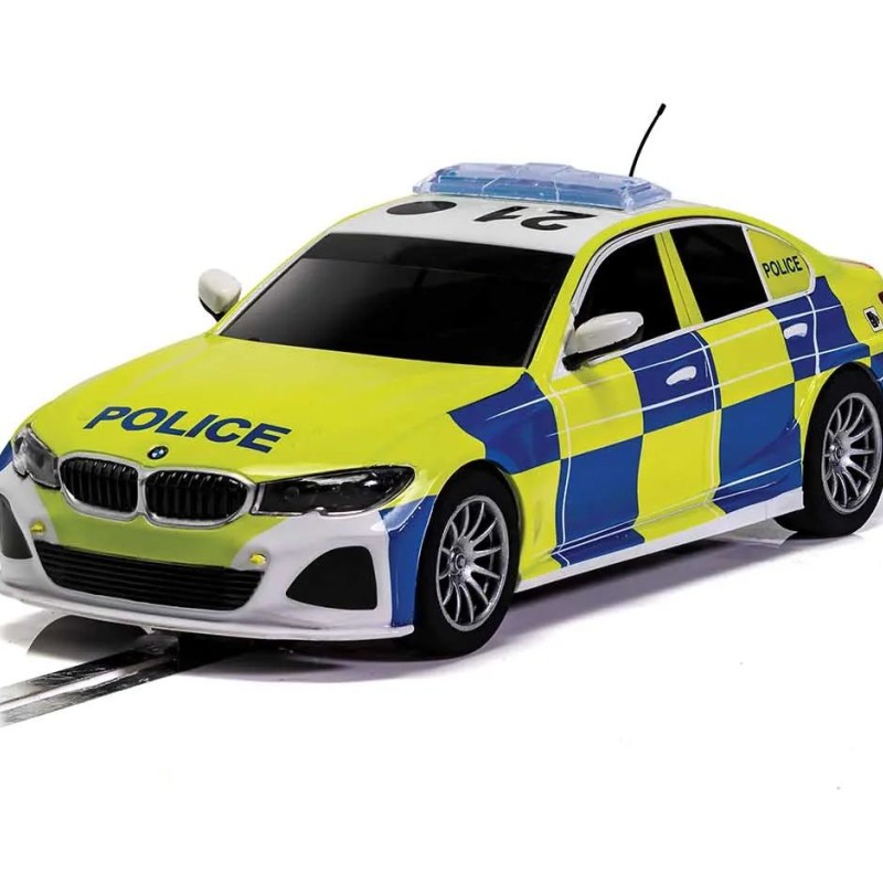 Scalextric C1433 Police Chase Slot Car Racing Set BMW 330i Police Car Vs Corvette C8R 1:32