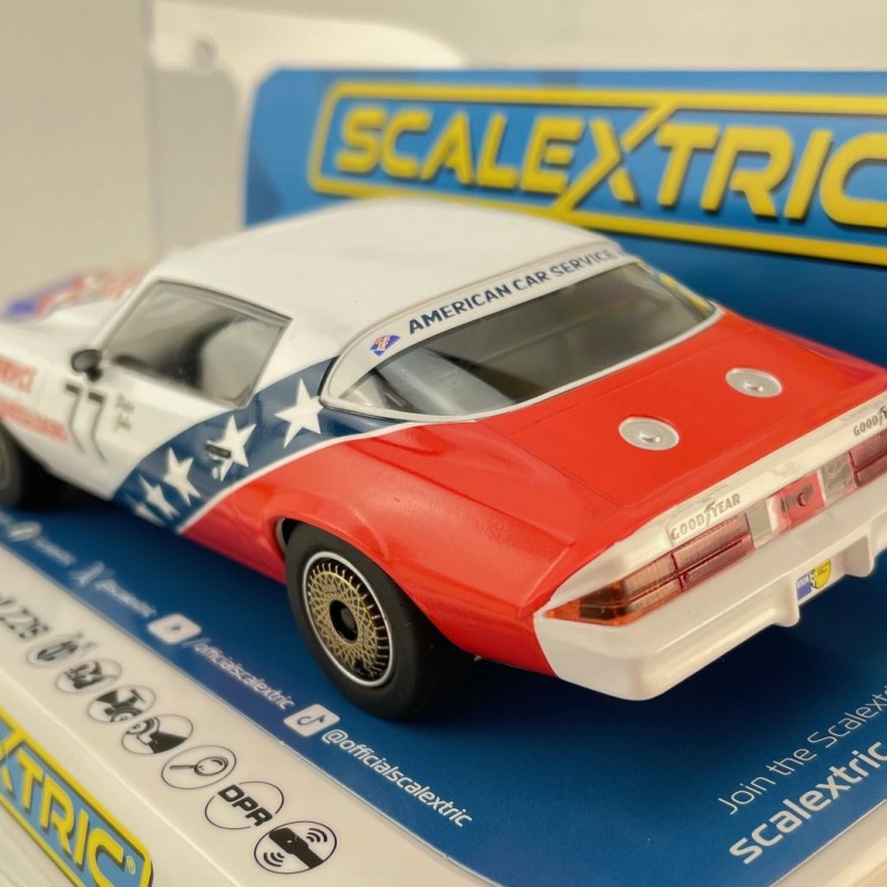Scalextric C4300 Chevrolet Camaro Z28 No 77 Peter John DTM 1982 Slot Car 1:32 Scale
