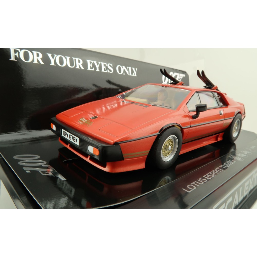 Scalextric C4301 James Bond Lotus Esprit Turbo For Your Eyes Only Slot Car 1:32 Scale