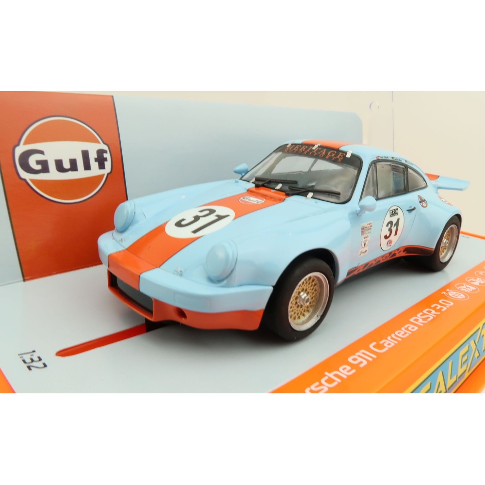 Scalextric C4304 - Porsche 911 RSR 3.0 - Gulf Edition Slot Car 1:32 Scale