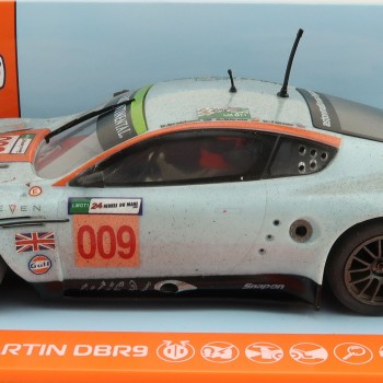 Scalextric C4316 Aston Martin DBR9 - Gulf Edition - ROFGO Dirty Girl Slot Car 1:32 Scale
