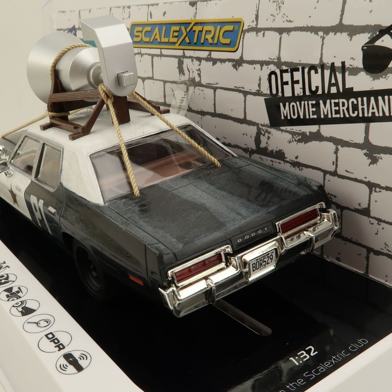 Scalextric C4322 Blues Brothers Dodge Monaco - Bluesmobile Slot Car 1:32 Scale