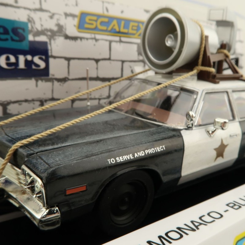 Scalextric C4322 Blues Brothers Dodge Monaco - Bluesmobile Slot Car 1:32 Scale