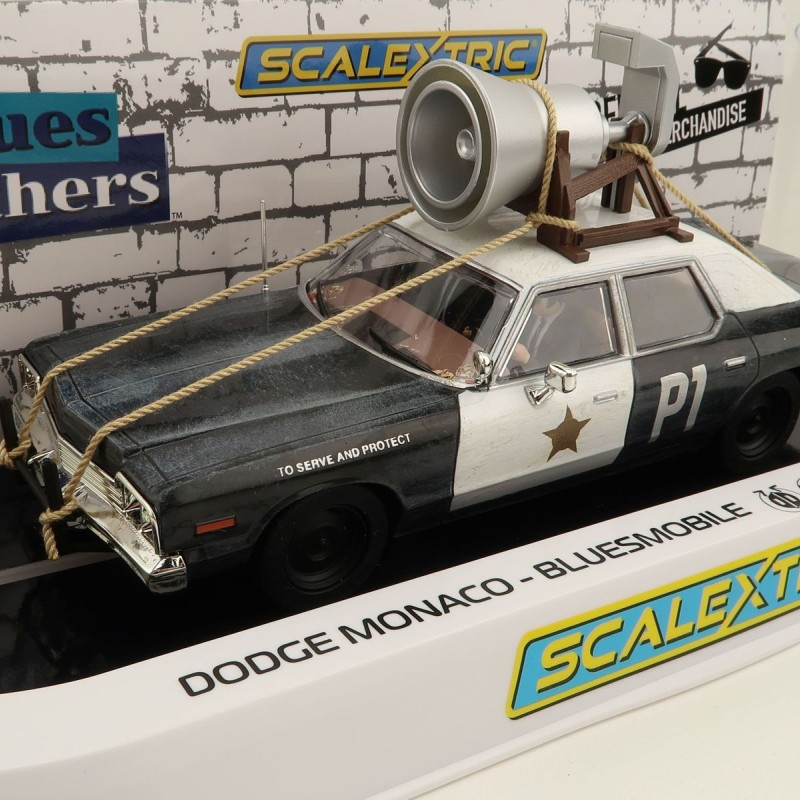 Scalextric C4322 Blues Brothers Dodge Monaco - Bluesmobile Slot Car 1:32 Scale