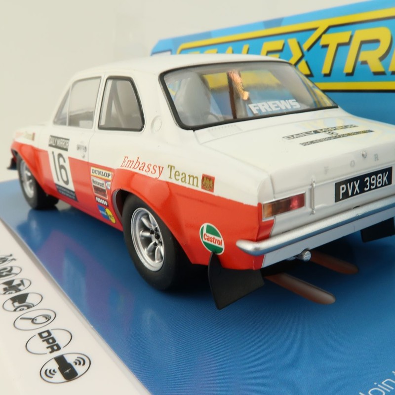 Scalextric C4324 Ford Escort MK1 - Rac Rally 1971 Slot Car 1:32 Scale