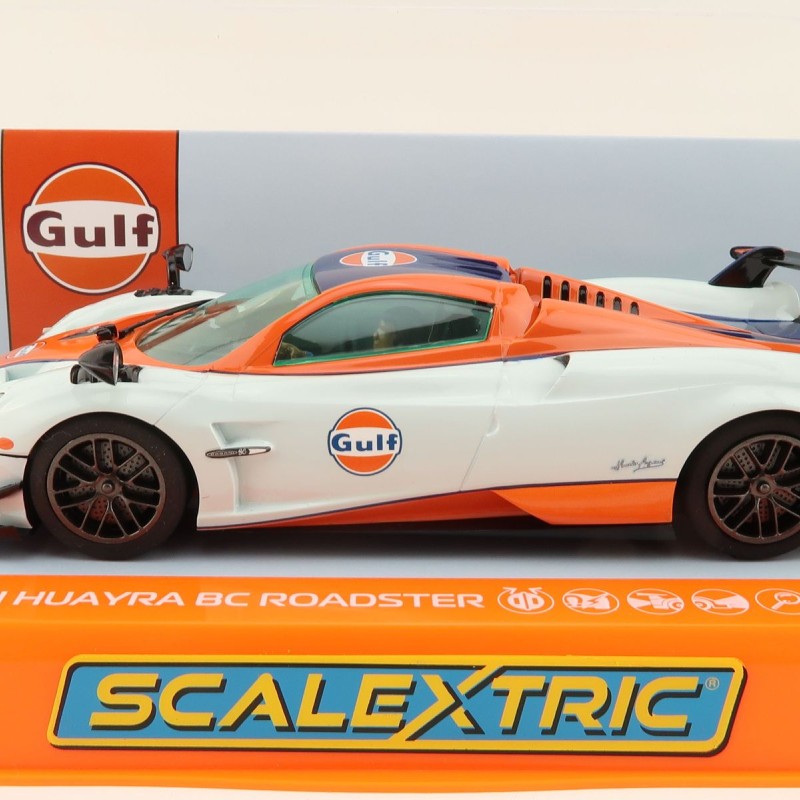 Scalextric C4335 Pagani Huayra BC Roadster - Gulf Edition Slot Car 1:32 Scale