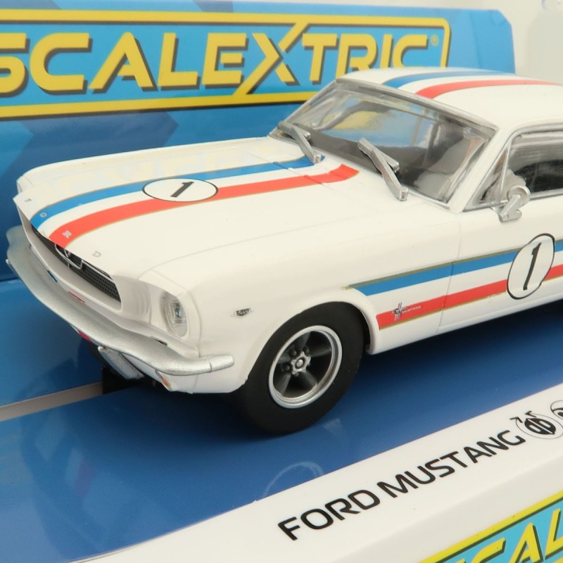 Scalextric C4364 1965 Ford Mustang - Ian Geoghegan No 1 Slot Car 1:32 Scale