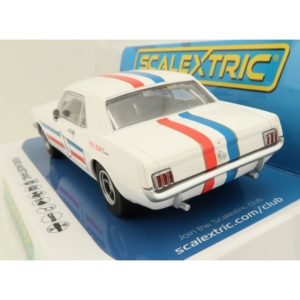 Scalextric C4364 1965 Ford Mustang - Ian Geoghegan No 1 Slot Car 1:32 Scale