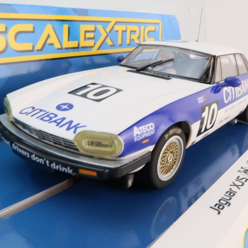Scalextric C4400 Australian Jaguar XJS 1986 Bathurst 1000 Goss / Muir Slot Car 1:32 Scale