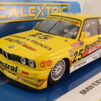 Scalextric C4401 BMW E30 M3 Bathurst 1000 1992 Longhurst and Cecotto Australian Only Slot Car 1:32 Scale