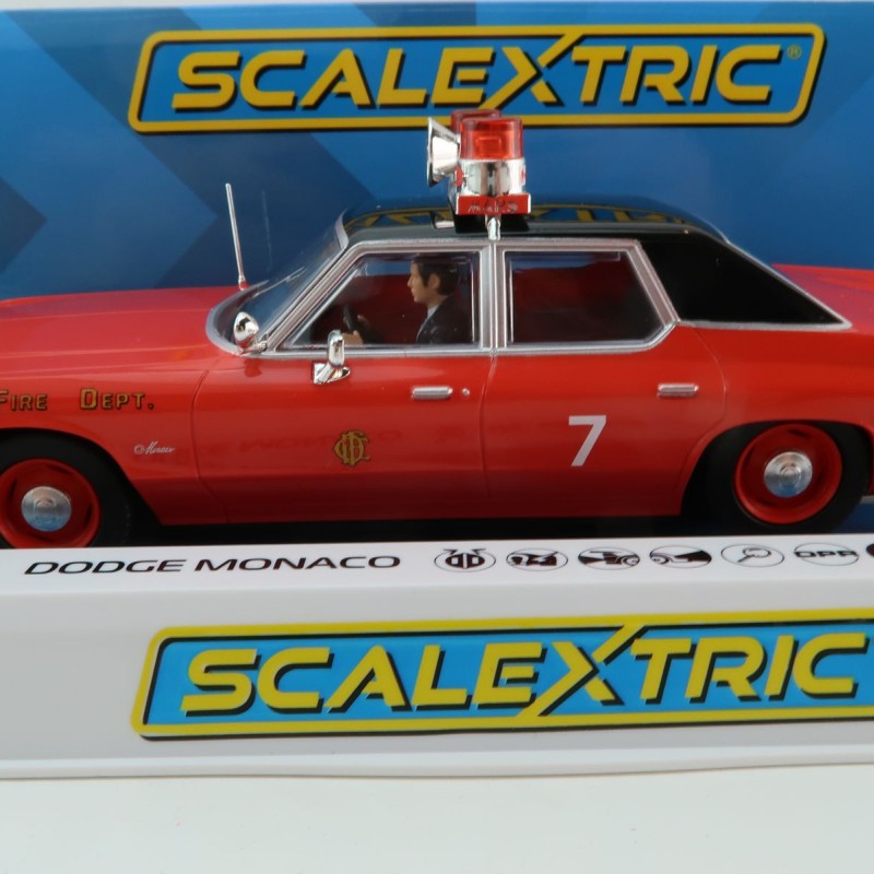 Scalextric C4408 Dodge Monaco Chicago Fire Department Slot Car 1:32 Scale