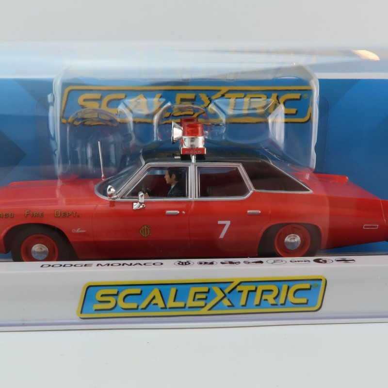 Scalextric C4408 Dodge Monaco Chicago Fire Department Slot Car 1:32 Scale