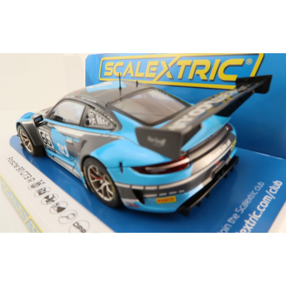 Scalextric C4415 Porsche 911 GT3 R Team Parker Racing British GT 2022 Slot Car 1:32 Scale