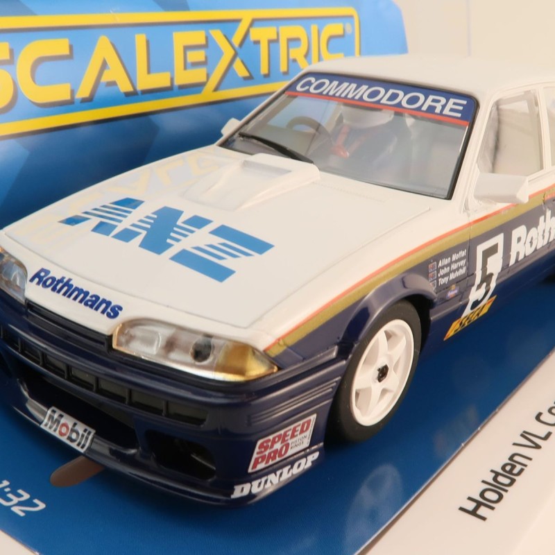 Scalextric C4433 Holden VL Commodore 1987 Spa 24 Hours Moffat and Harvey Slot Car 1:32 Scale