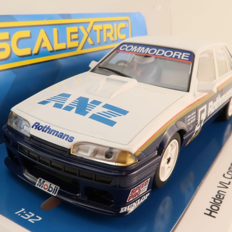 Scalextric C4433 Holden VL Commodore 1987 Spa 24 Hours Moffat and Harvey Slot Car 1:32 Scale