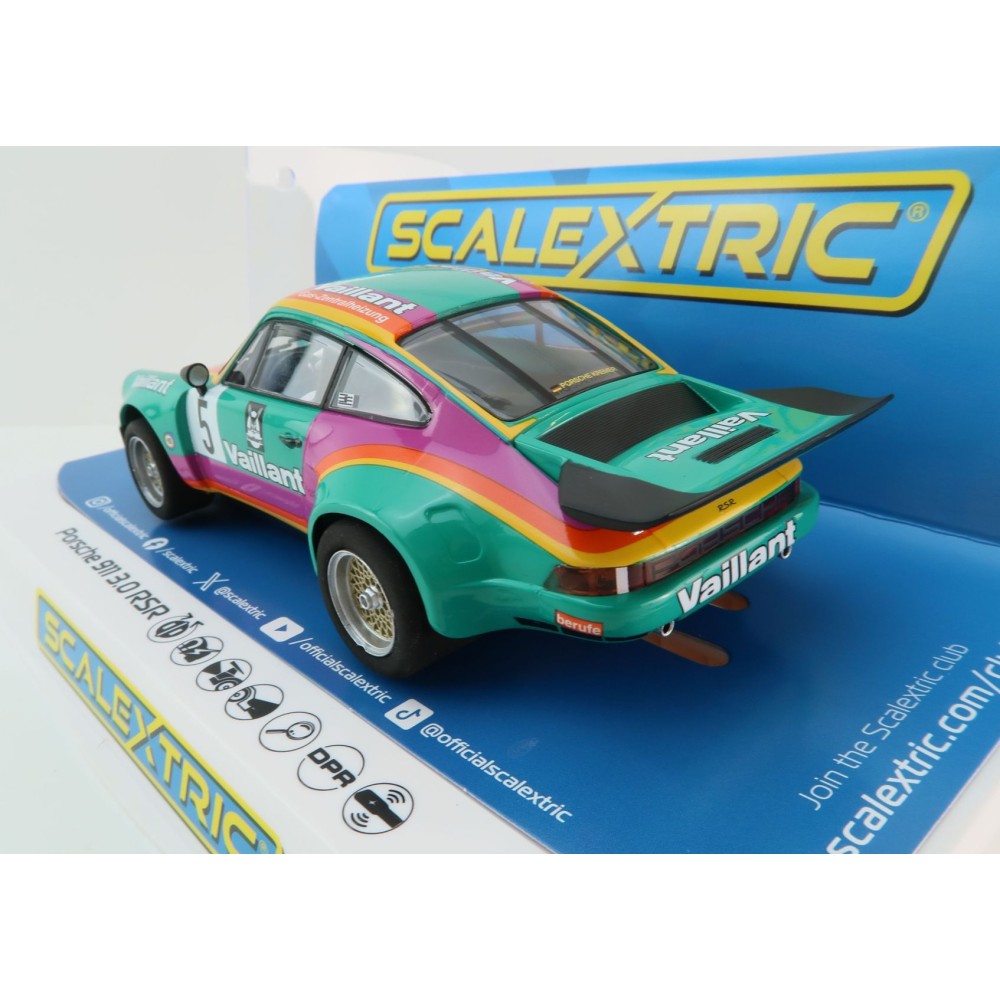 Scalextric C4439 Porsche 911 Carrera RSR 3.0 - Vaillant Slot Car 1:32 Scale
