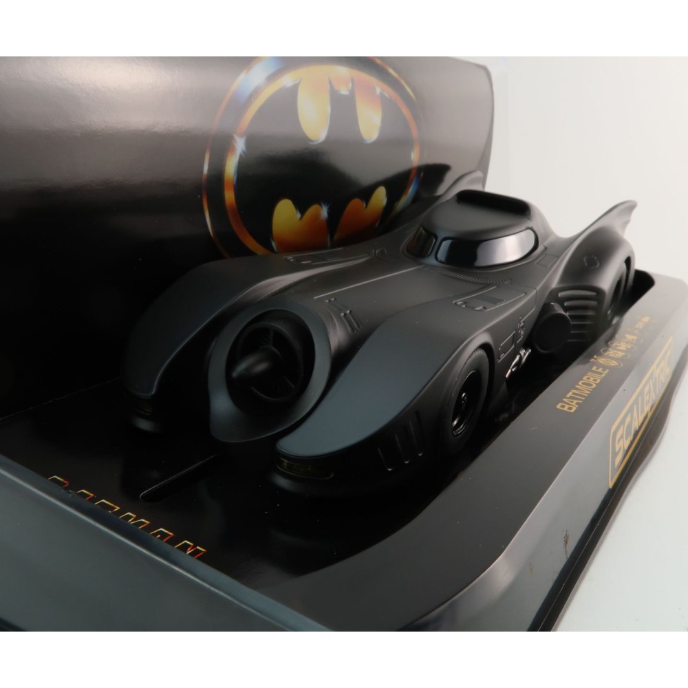 Scalextric C4492 Batmobile Batman DC 1989 Slot Car 1:32 Scale