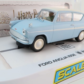 Scalextric C4504 Ford Anglia 105E - Harry Potter WIZARDING WORLD Slot Car 1:32 Scale