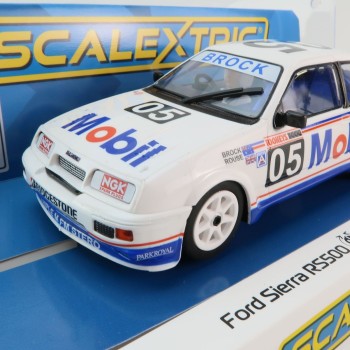 Scalextric C4505 Ford Sierra Cosworth RS500 Peter Brock Bathurst 1989 AU Theme  - Scale 1:32