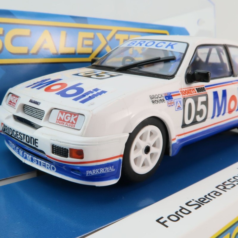 Scalextric C4505 Ford Sierra Cosworth RS500 Peter Brock Bathurst 1989 AU Theme  - Scale 1:32