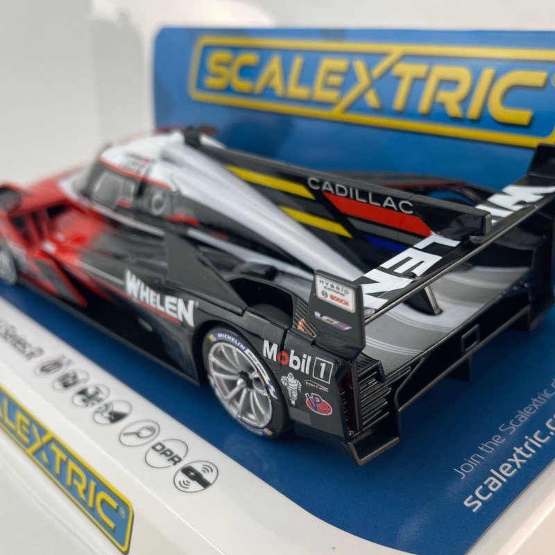 Scalextric C4515 Cadillac V-Series R - Whelen Engineering Slot Car 1:32 Scale