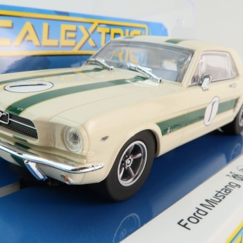 Scalextric C4531 1967 Ford Mustang - Ian Geoghegan No 1 AU Only Slot Car 1:32 Scale