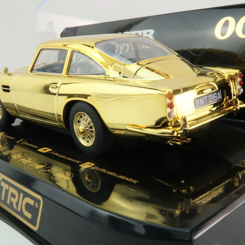 Scalextric C4550A Aston Martin DB5 James Bond Goldfinger 60th Anniversary Edition Slot Car 1:32 Scale