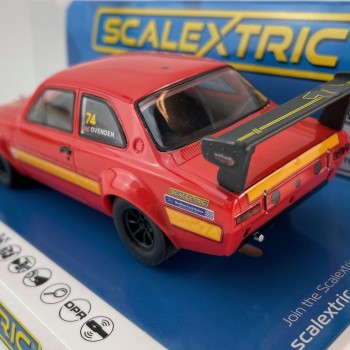 Scalextric C4571 - Ford Escort MK1 RSR - Modified Ford Series - Tom Ovenden Slot Car 1:32 Scale